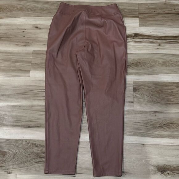 Bar III Faux Leather Button Fly Ankle Pants Women’s 10 - Picture 5 of 5